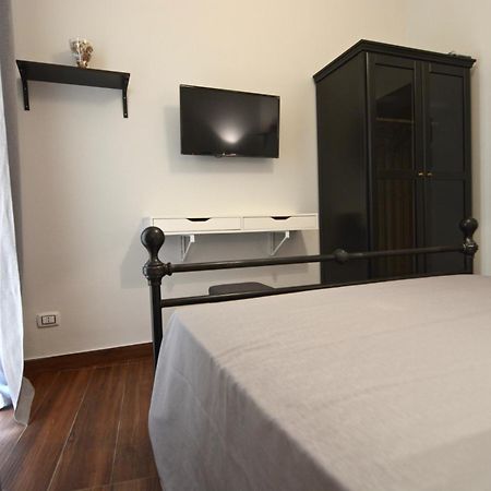 B&B Marina Di Ortigia Syracuse ภายนอก รูปภาพ