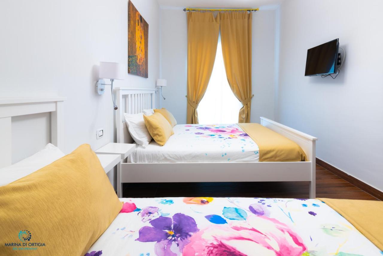 B&B Marina Di Ortigia Syracuse ภายนอก รูปภาพ