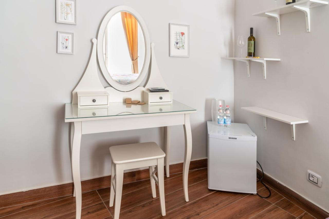 B&B Marina Di Ortigia Syracuse ภายนอก รูปภาพ