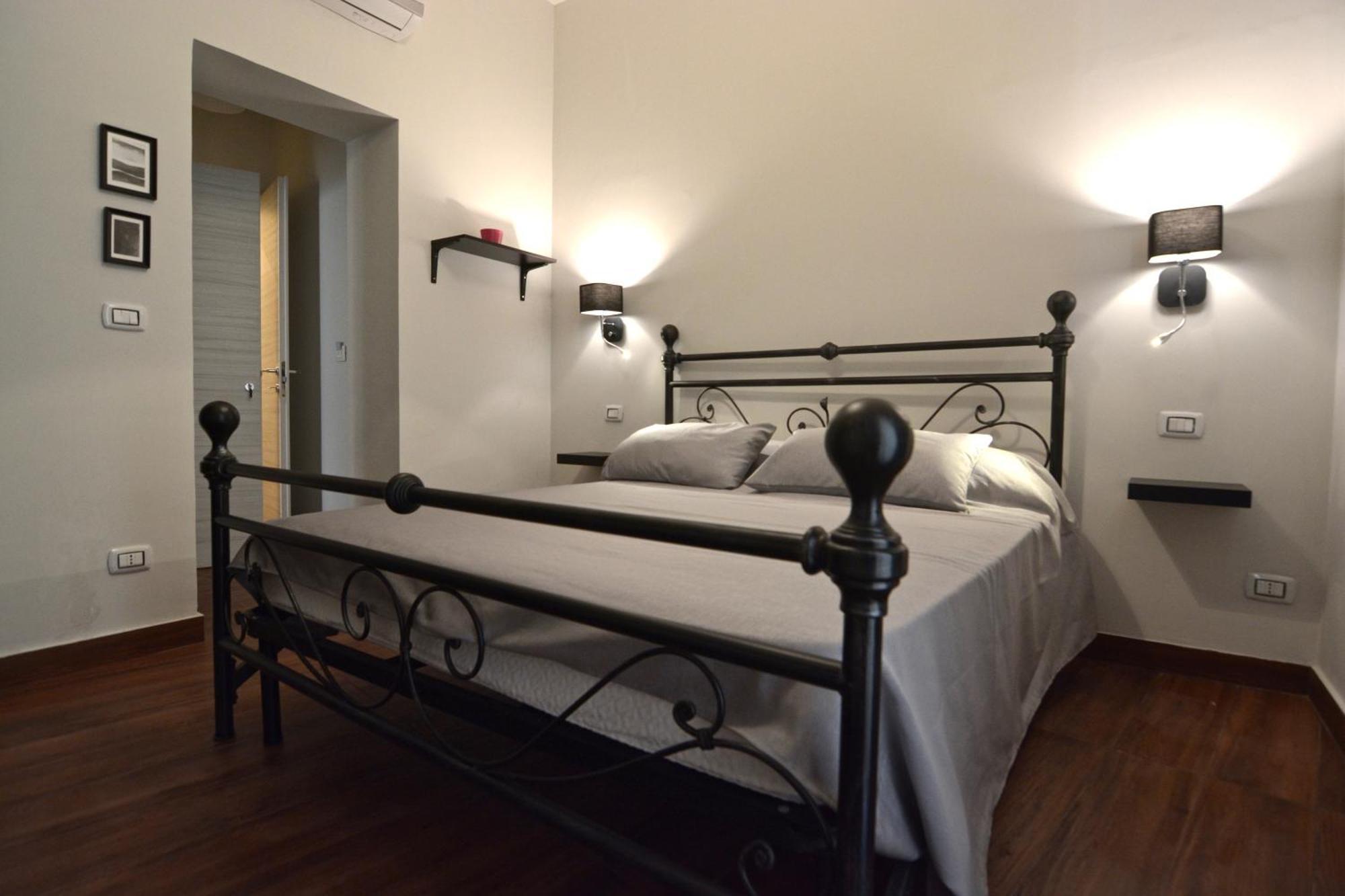 B&B Marina Di Ortigia Syracuse ภายนอก รูปภาพ
