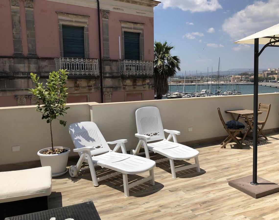 B&B Marina Di Ortigia Syracuse ภายนอก รูปภาพ